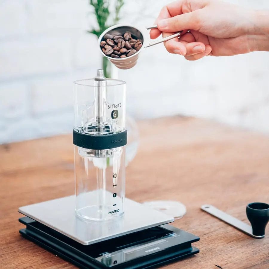Hario Coffee Mill Smart G - Kaffeemühle Handmühle 24 Gramm Handmühle Hario - rhiinland.com