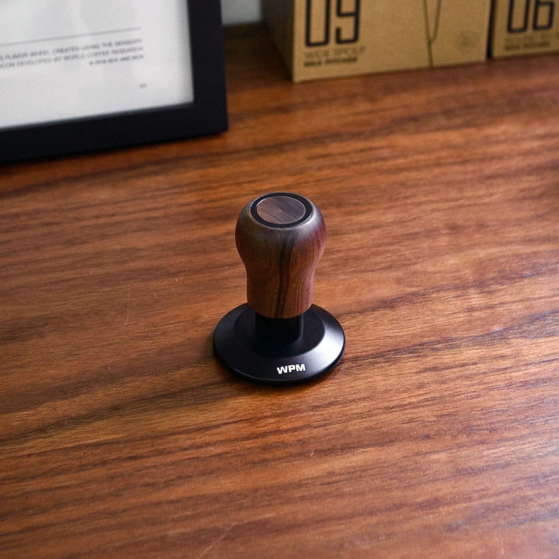 WPM Federbelasteter Tamper (58,35 mm) – Konstante Präzision für Deinen Espresso Tamper WPM - rhiinland.com