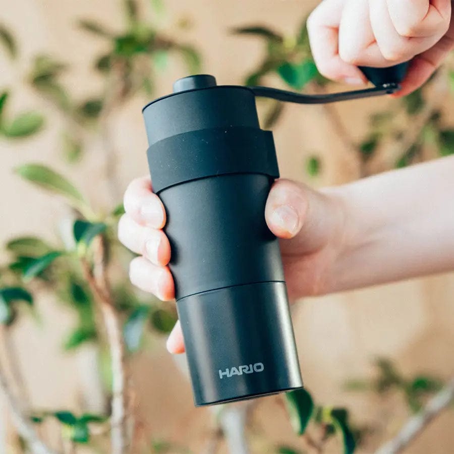 Hario Mini Black Pro - Edelstahl Kaffeemühle Handmühle 20 Gramm Handmühle Hario - rhiinland.com