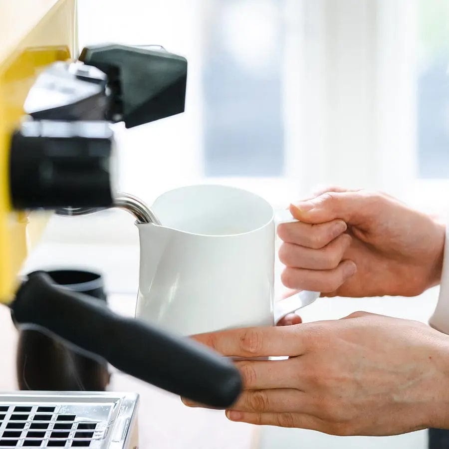RHINOWARES Stealth Milchkännchen WEISS oder SCHWARZ / 360 und 600 ml Milchkännchen Rhinowares - rhiinland.com