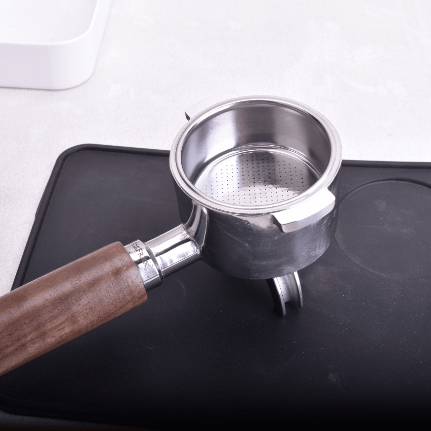 JoeFrex Siebträger mit Walnussholz-Griff für Delonghi ECP (51mm) Siebträger JoeFrex - rhiinland.com