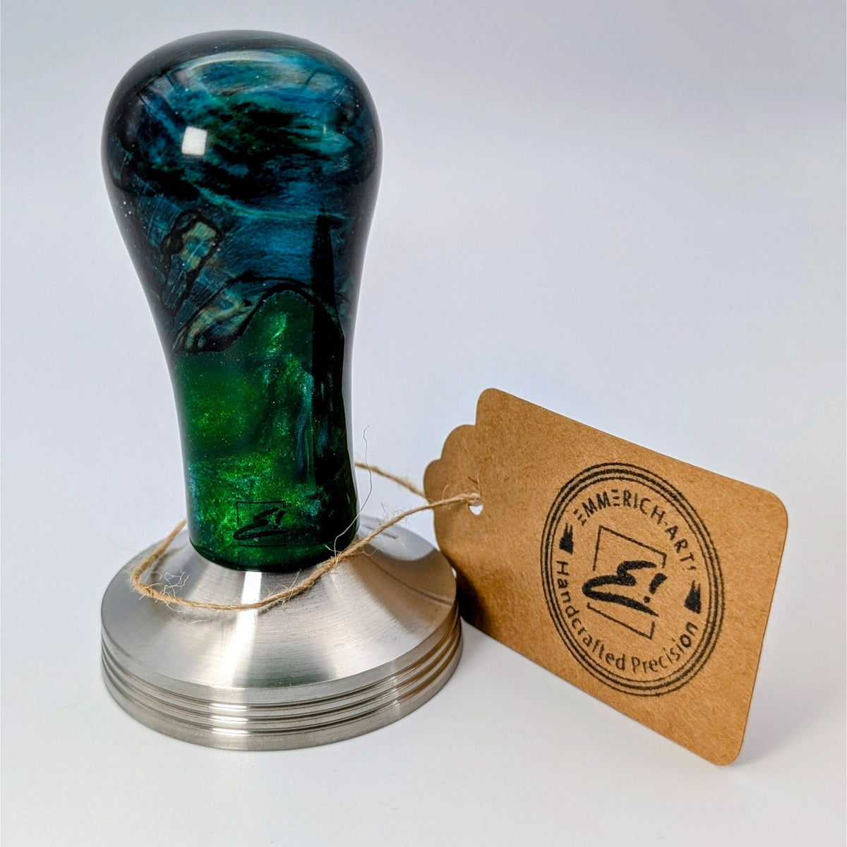 Epoxy Elegance Tamper #24 – Gestockte Buche & Tiefgrün Tamper EMMERICH Art - rhiinland.com