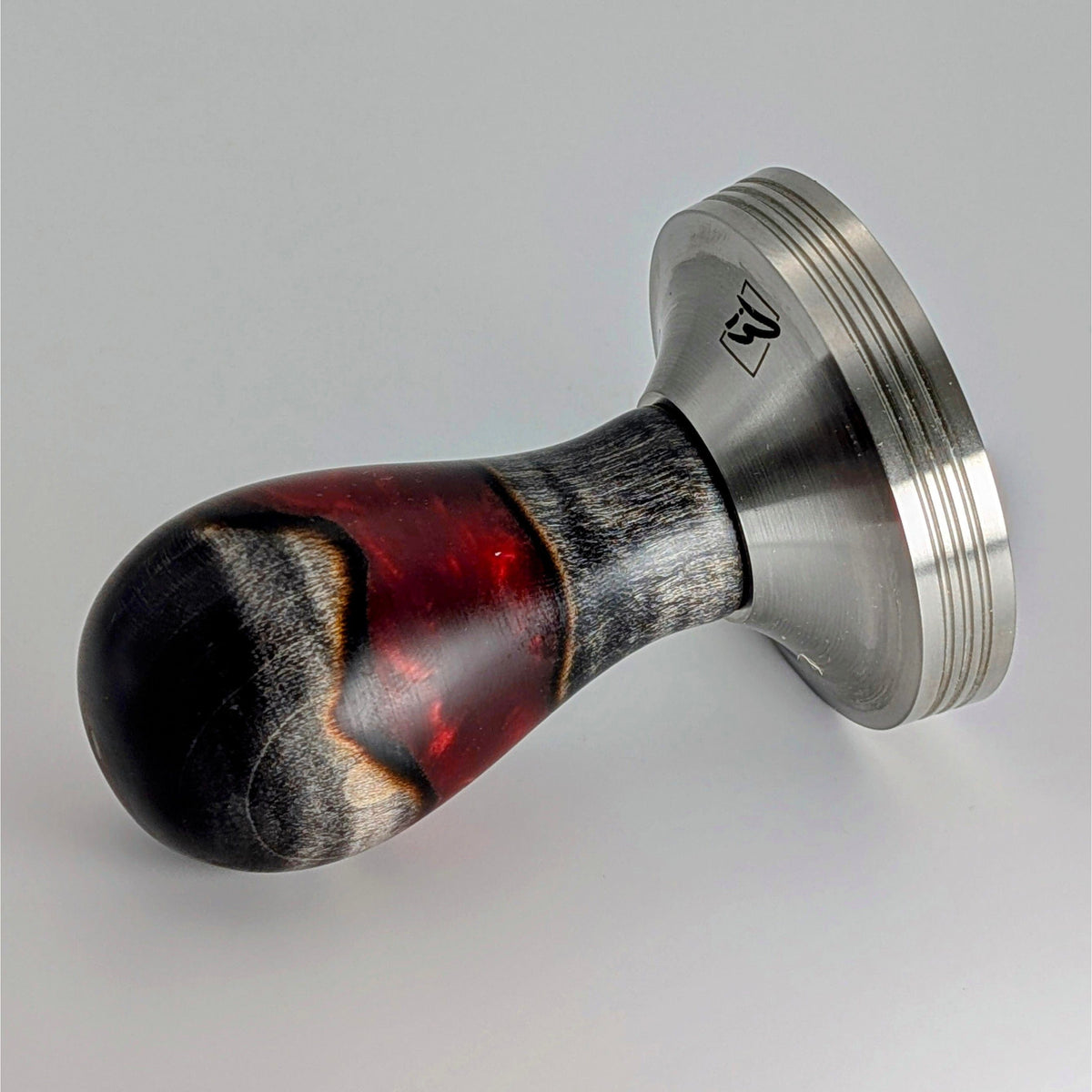 Epoxy Elegance Tamper #2 – Riegelahorn & Lava-Rot Tamper EMMERICH Art - rhiinland.com