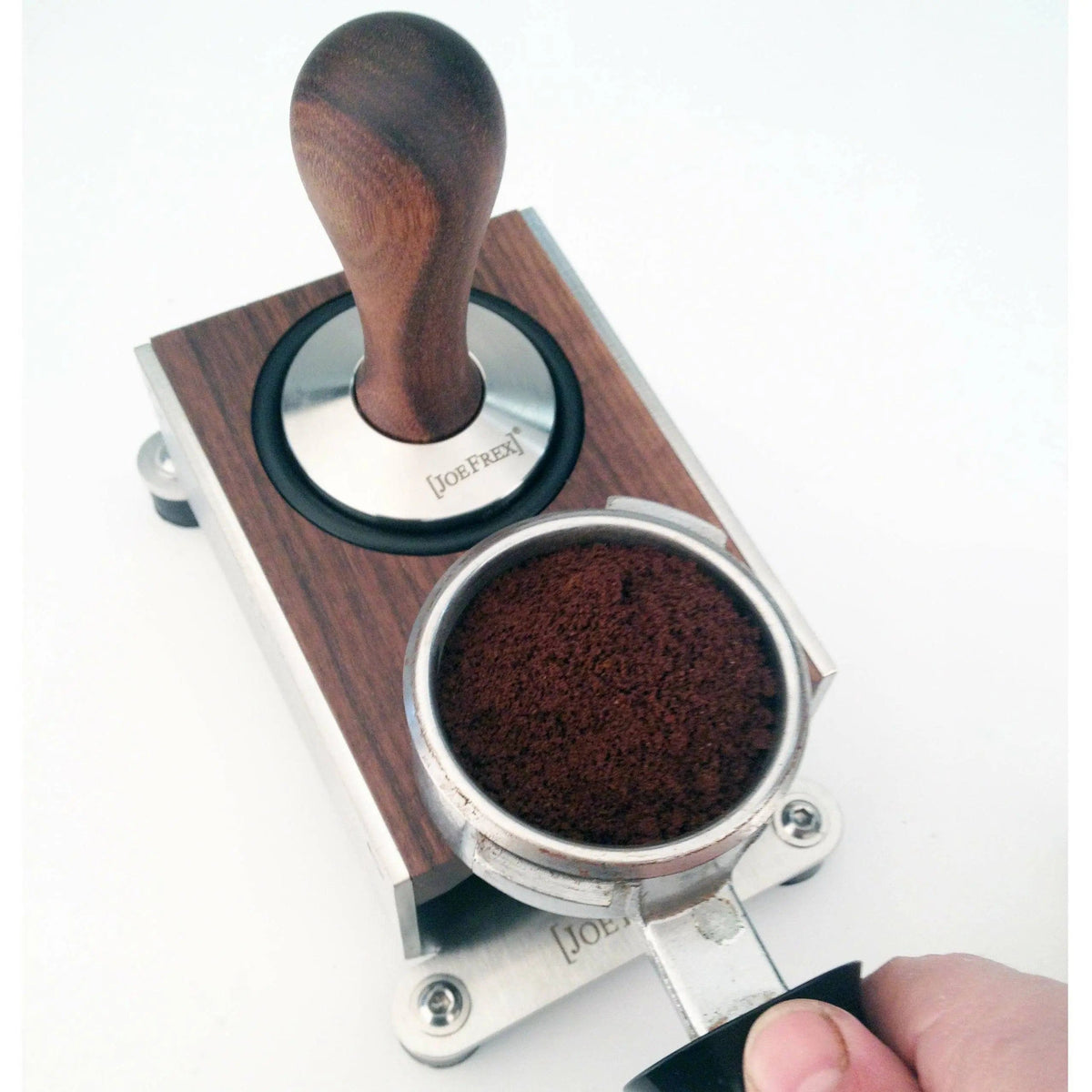 Tamping Station Walnut Tamper Station JoeFrex - rhiinland.com