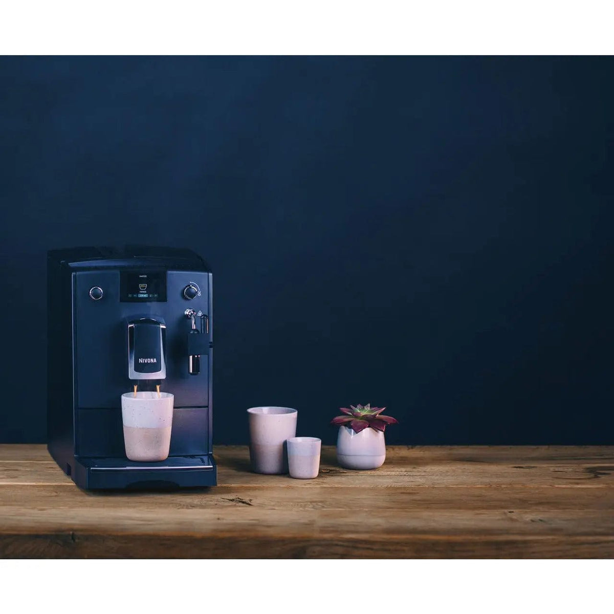 Nivona NICR 5'50 Mattschwarz – Chrom – Kaffeevollautomat Kaffeevollautomat Nivona - rhiinland.com